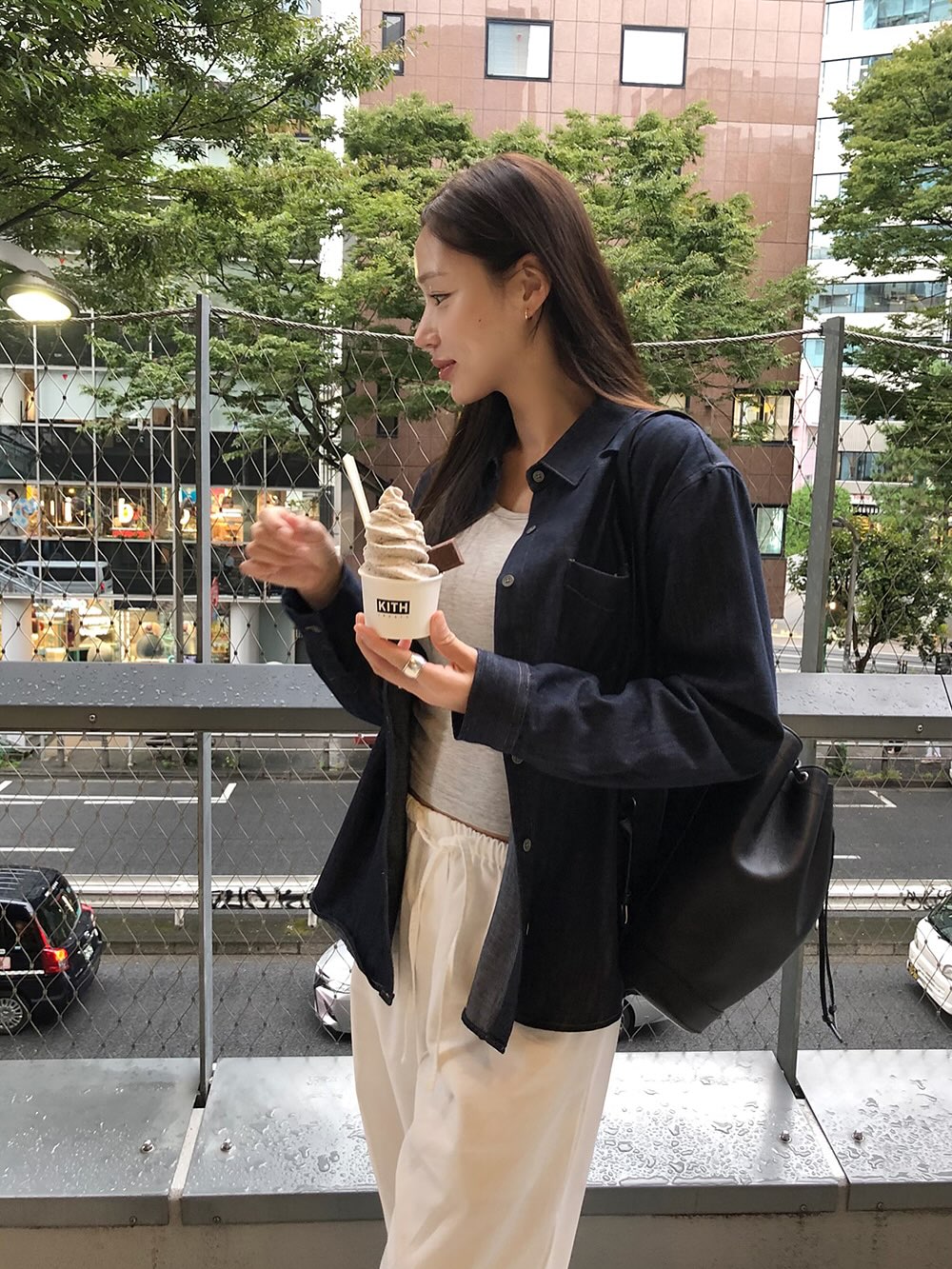 4 Mẫu áo sơ mi hack tuổi hoàn hảo cho phong cách công sở thanh lịch 2026 - Ảnh 10.