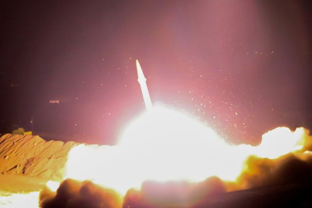 Iran tuyên bố nã trúng nơi có 200 sĩ quan Mỹ, B-52 tham chiến - Xuất hiện tin về 