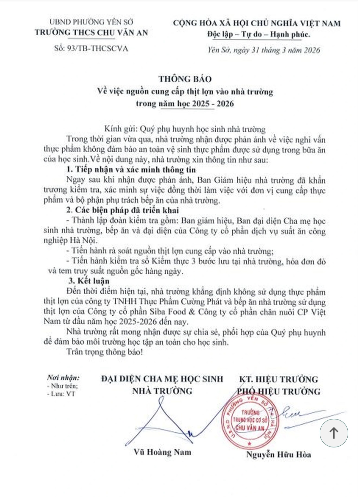 Phụ huynh cắt cơm bán trú sau vụ 300 tấn thịt lợn bệnh được đưa vào trường học - Ảnh 1.