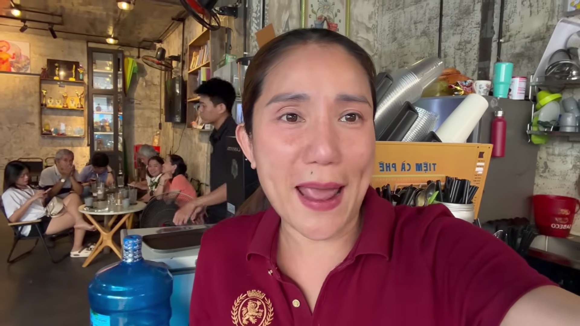 Nữ NSƯT tuyên bố đóng quán: "Tôi không có sức để làm nữa"- Ảnh 1.