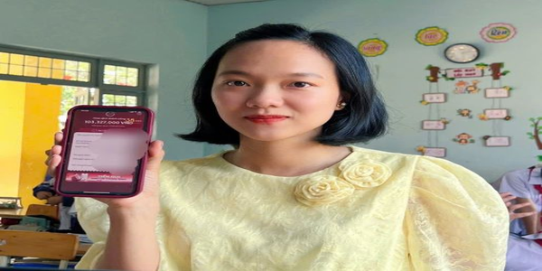 Tài khoản nhận 100 triệu đồng: Nguyễn Thị Kim Liên phải lên công an làm việc - Ảnh 1.