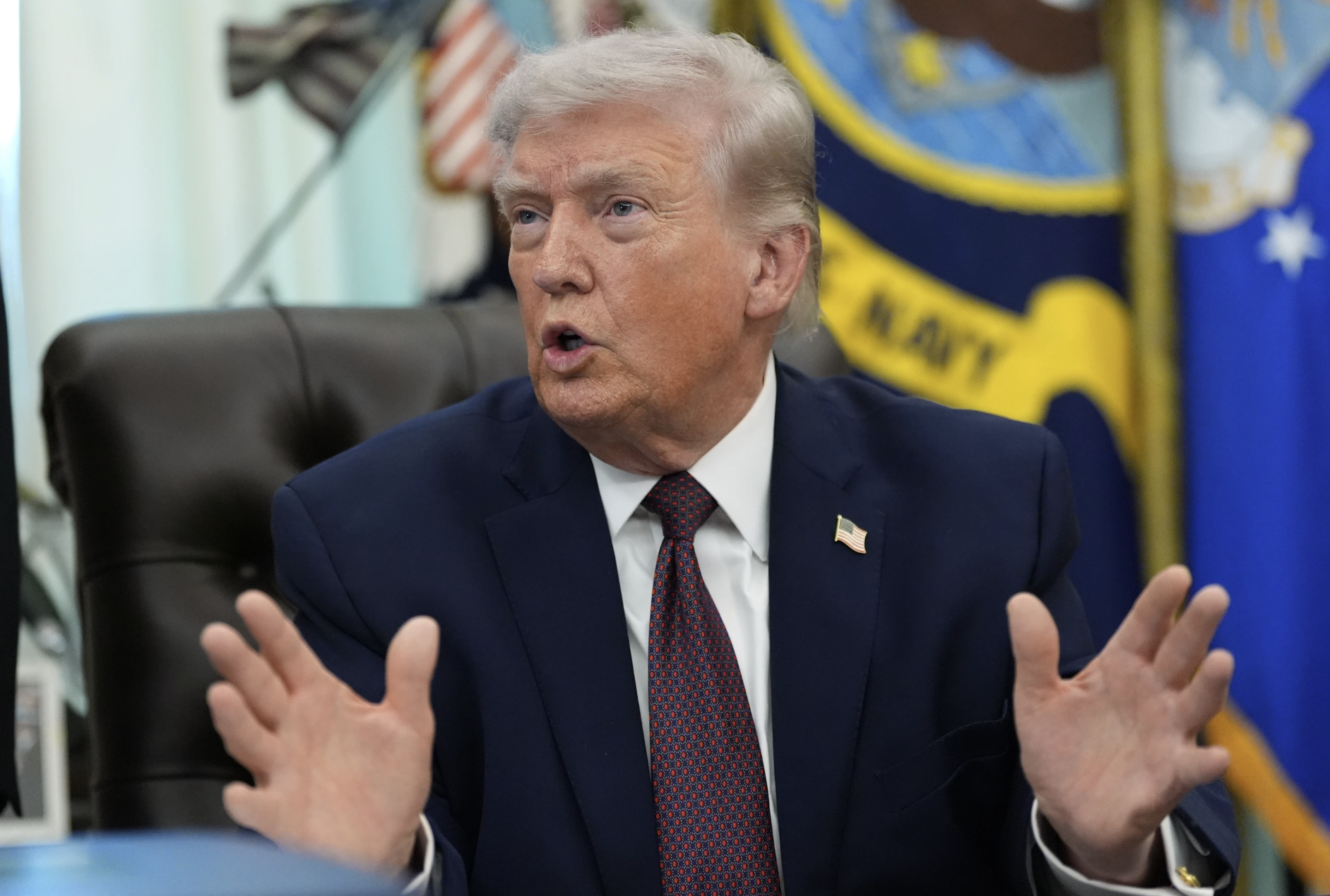 Mỹ có thể ngừng chiến với Iran mà không cần thỏa thuận, "nhường" Hormuz cho các nước khác - Ảnh 1.