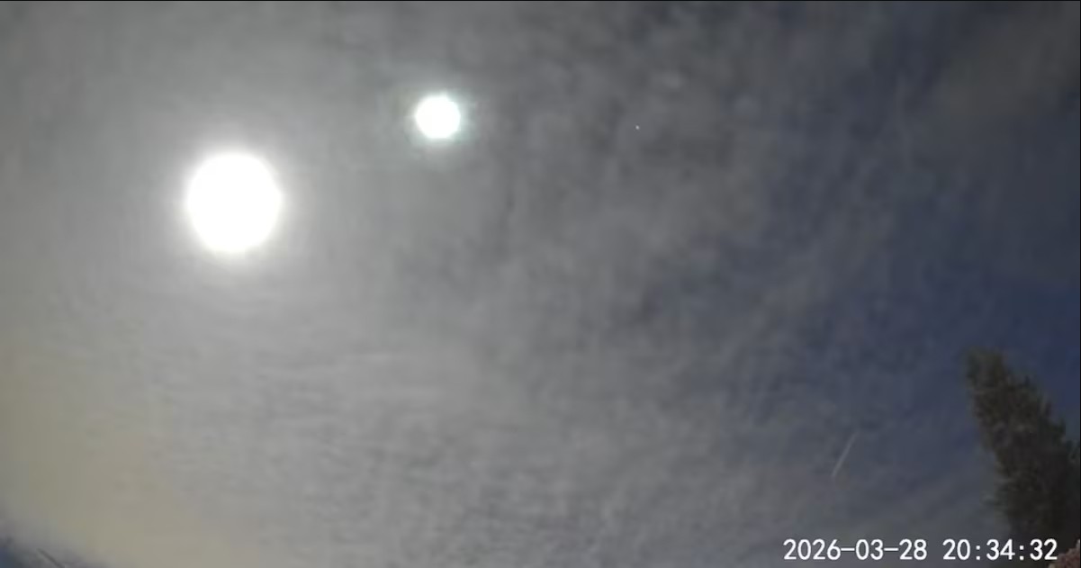 Tháng 3 bất ngờ dồn dập xuất hiện nhiều “quả cầu lửa” xé trời, NASA theo dõi sát vì một dấu hiệu hiếm gặp- Ảnh 2.