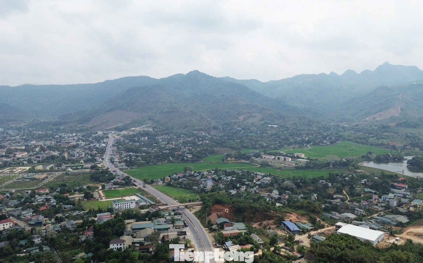 Diện mạo tuyến giao thông mới hoàn thành tại cửa ngõ Tây Bắc- Ảnh 7.