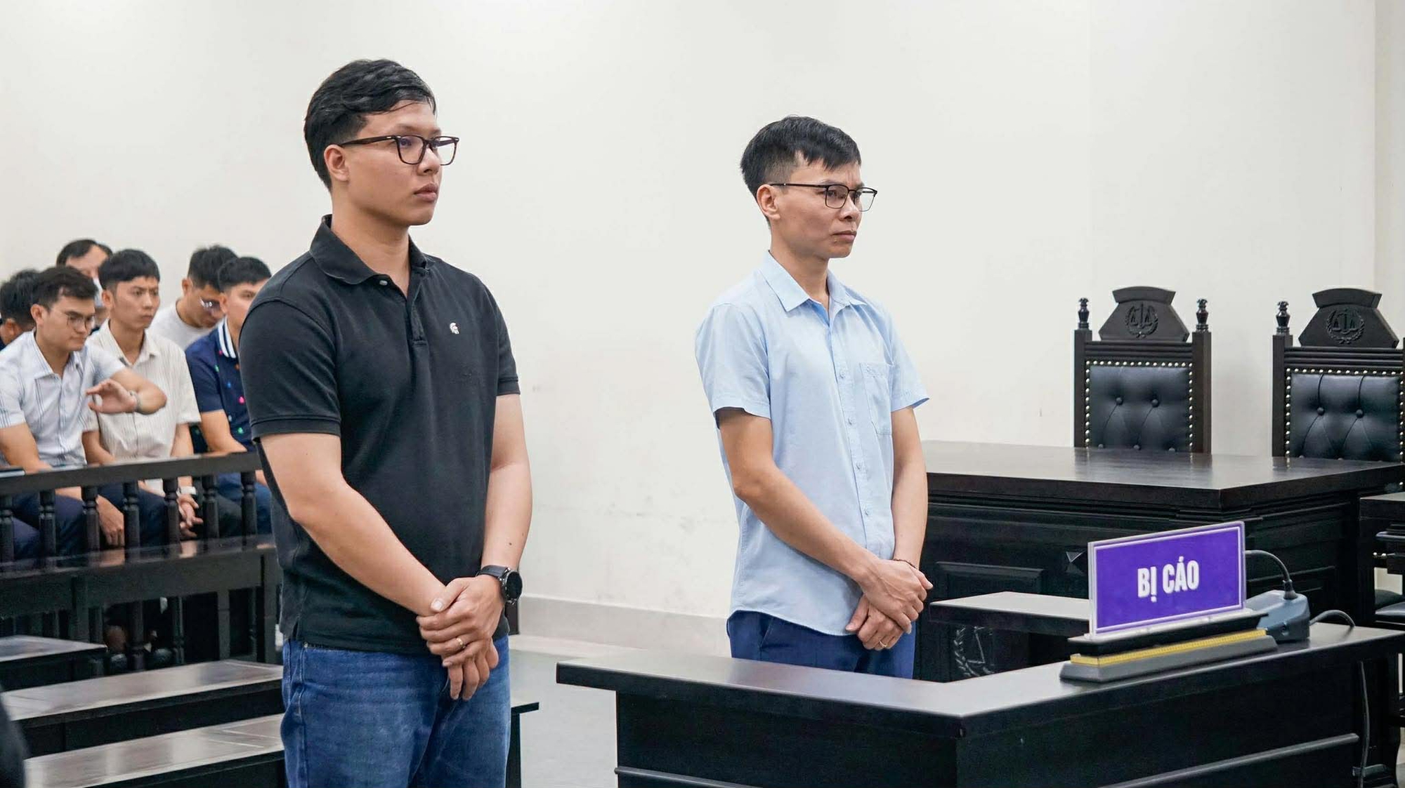 2 Cựu cán bộ cảnh sát nhận án phạt trong vụ cháy nhà trọ làm 15 người tử vong - Ảnh 1.