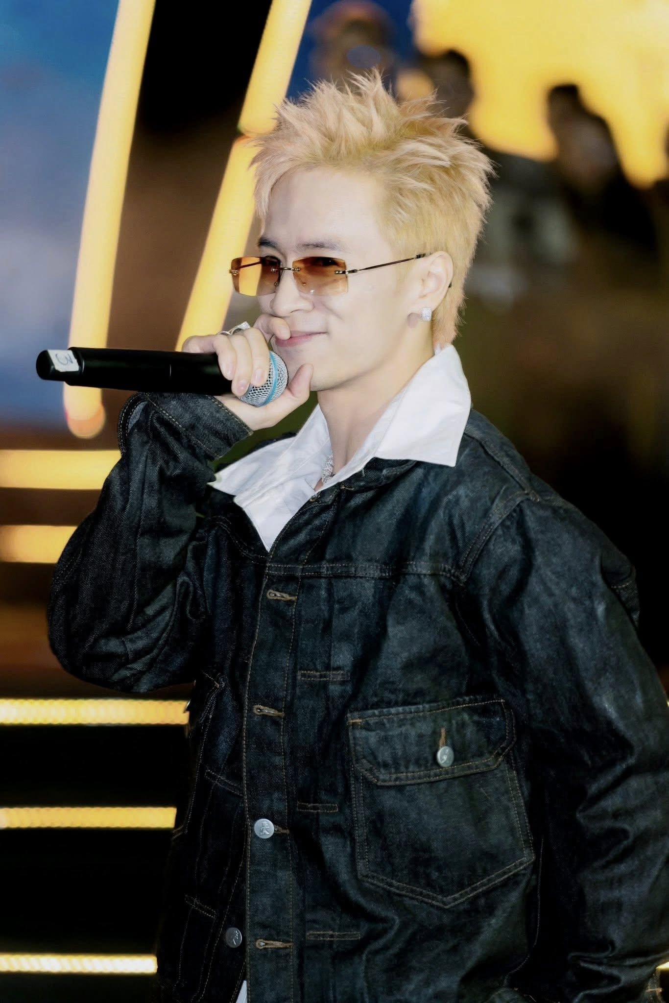 Việt Nam có 1 ca khúc nổi tiếng toàn cầu đạt tỷ lượt xem, khiến G-DRAGON và BTS nhún nhảy theo- Ảnh 3.