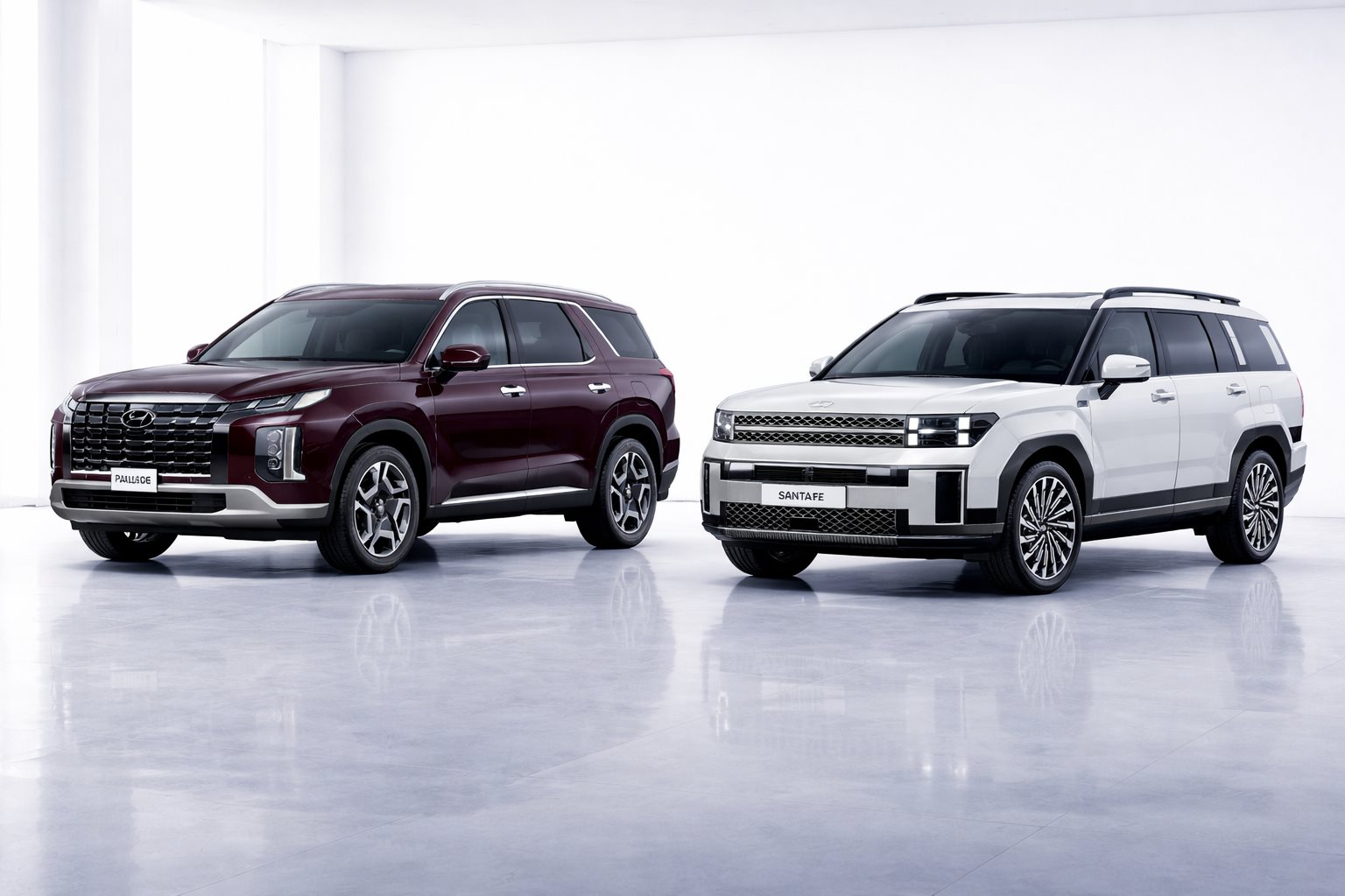 Người mua xe chú ý, đây là những mẫu xe giảm giá mạnh nhất tháng 4 - có mẫu giảm hơn 1 tỷ đồng - Ảnh 2.