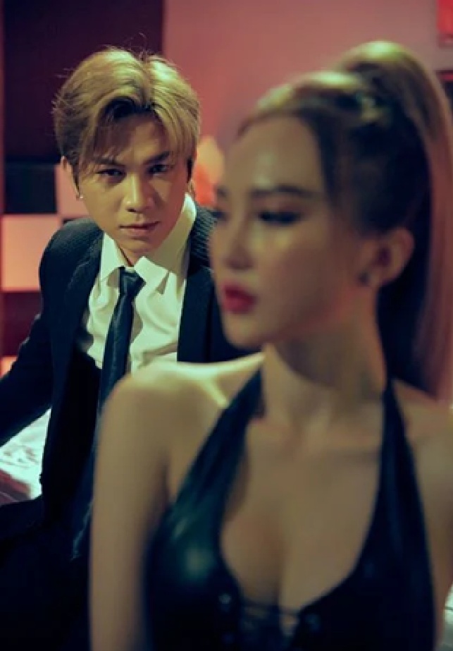 Nam ca sĩ lên TP.HCM phải cầm xe máy, hết tiền phải về quê - Ảnh 2.