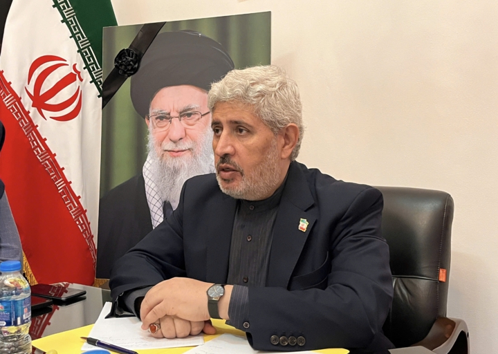 Iran sẽ tạo điều kiện cho tàu thuyền quốc gia thân thiện qua eo biển Hormuz- Ảnh 1.