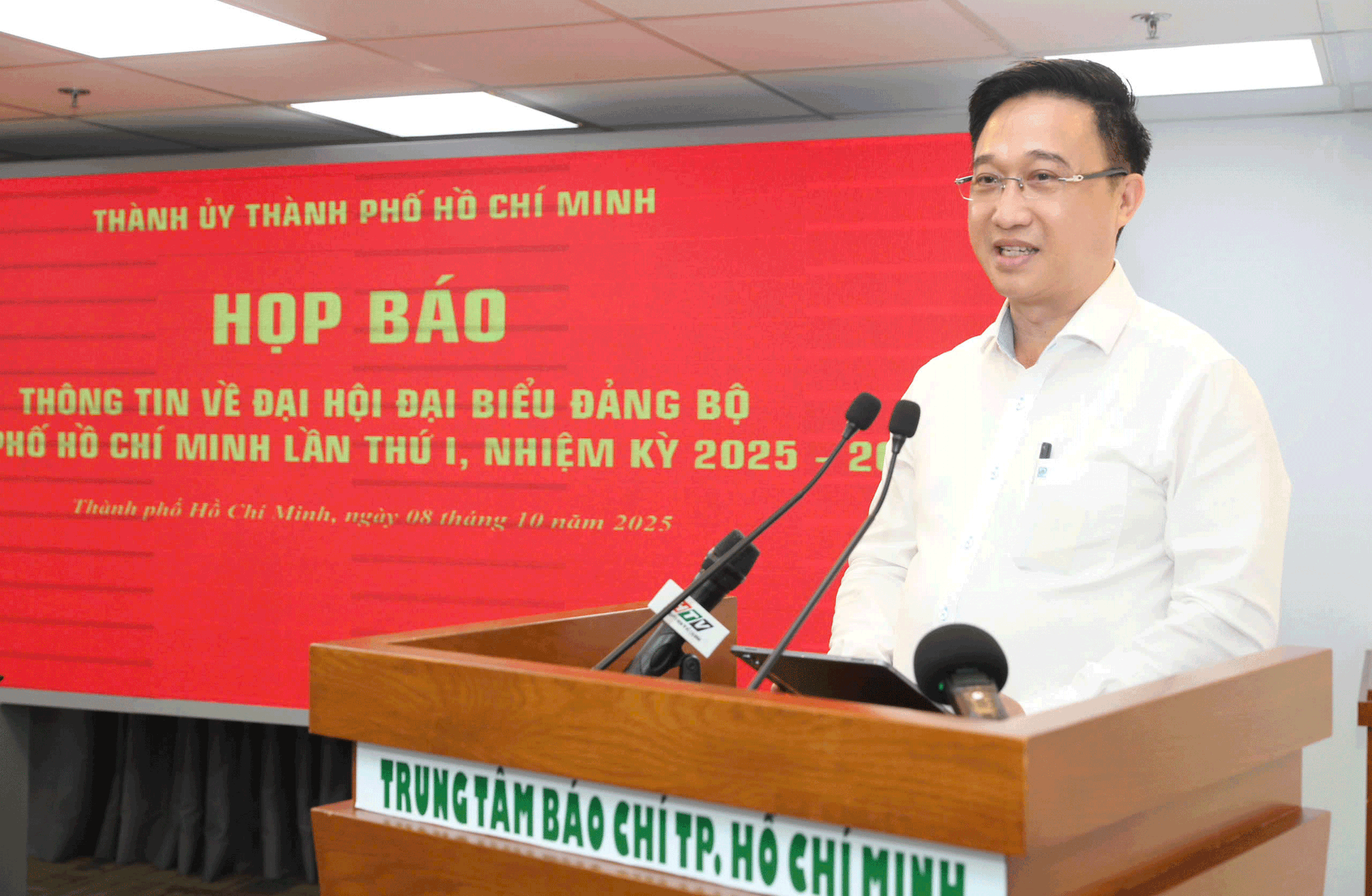 Phân công nhiệm vụ các Phó Bí thư Thành ủy TPHCM - Ảnh 5.