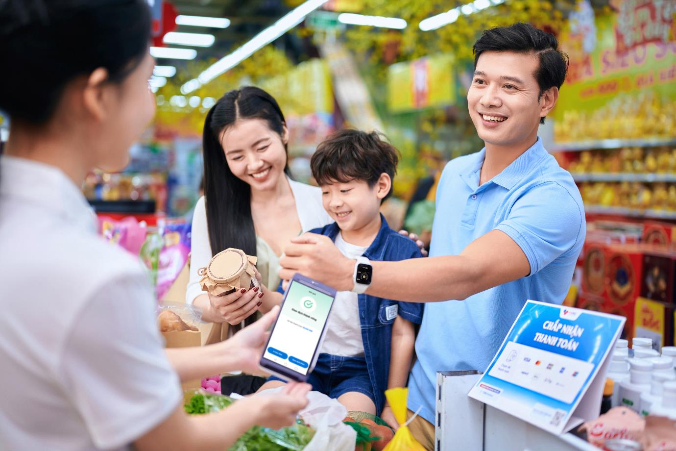 VNPAY cùng Vietbank hỗ trợ hộ kinh doanh tổng hợp doanh thu, kê khai thuế đơn giản - Ảnh 2.