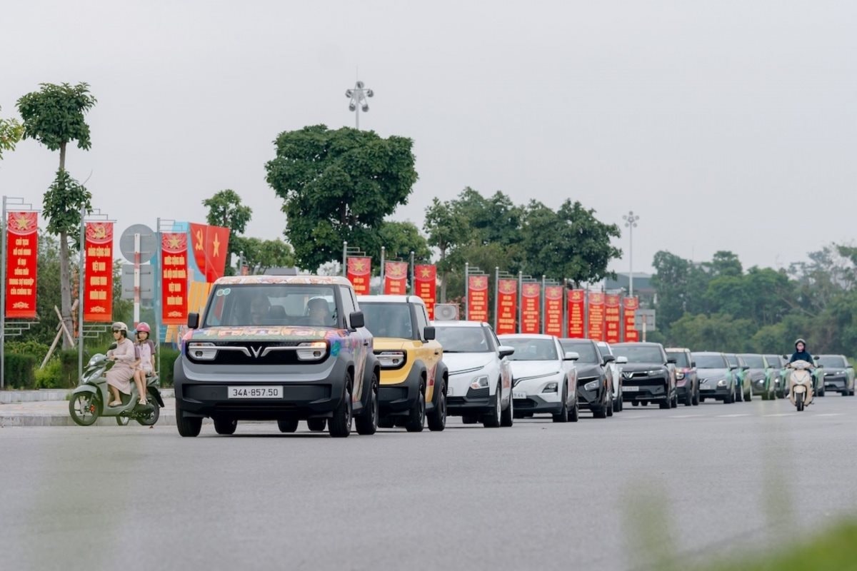 Chuyện lạ có thật trên thị trường ô tô Việt Nam tháng 3: Một hãng xe độc chiếm 7 vị trí top đầu doanh số - Ảnh 3.