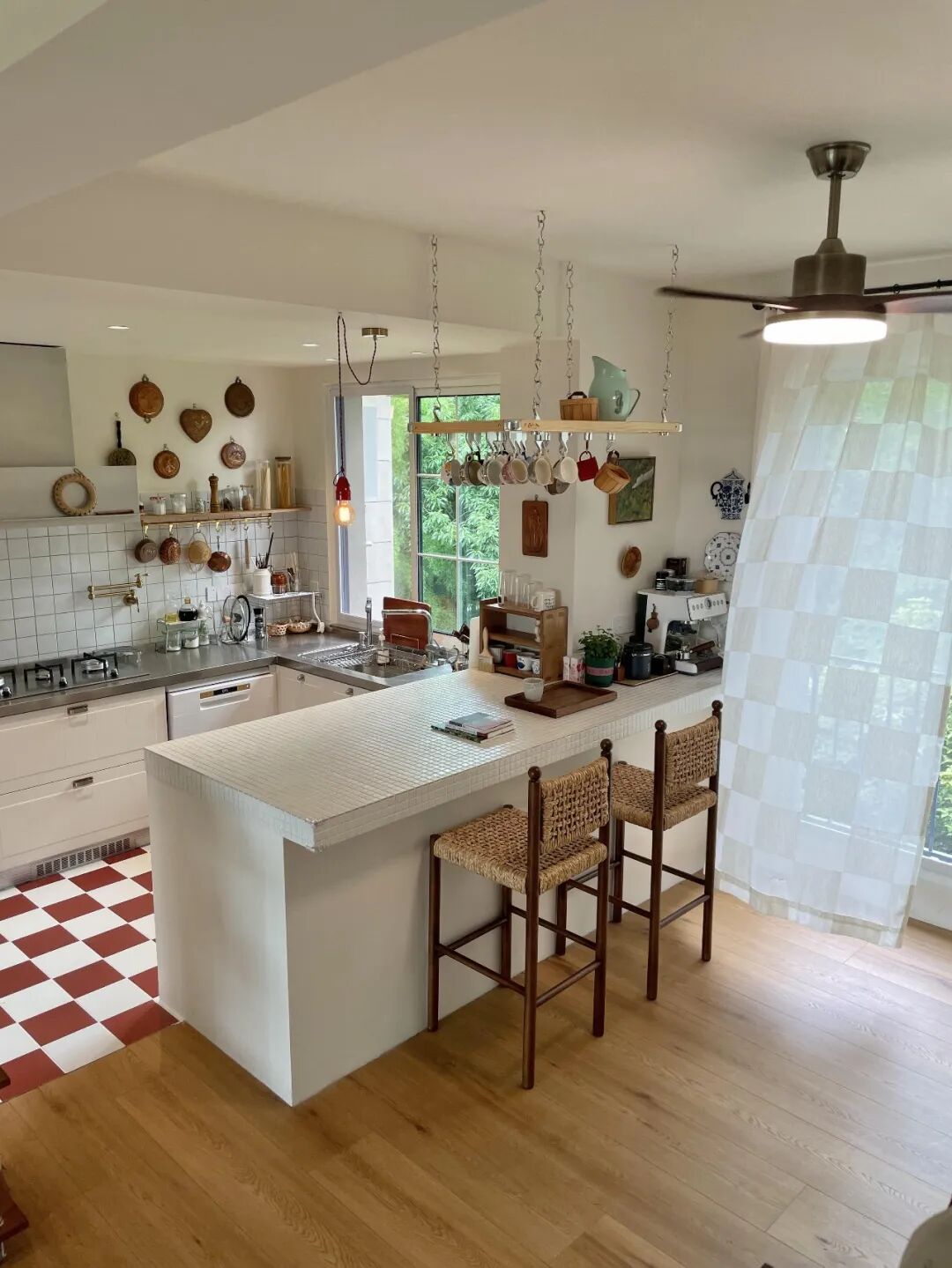 8 ý tưởng thiết kế nhà cực thông minh: Chi phí thấp nhưng giúp không gian đẹp và tiện nghi hơn hẳn- Ảnh 11.