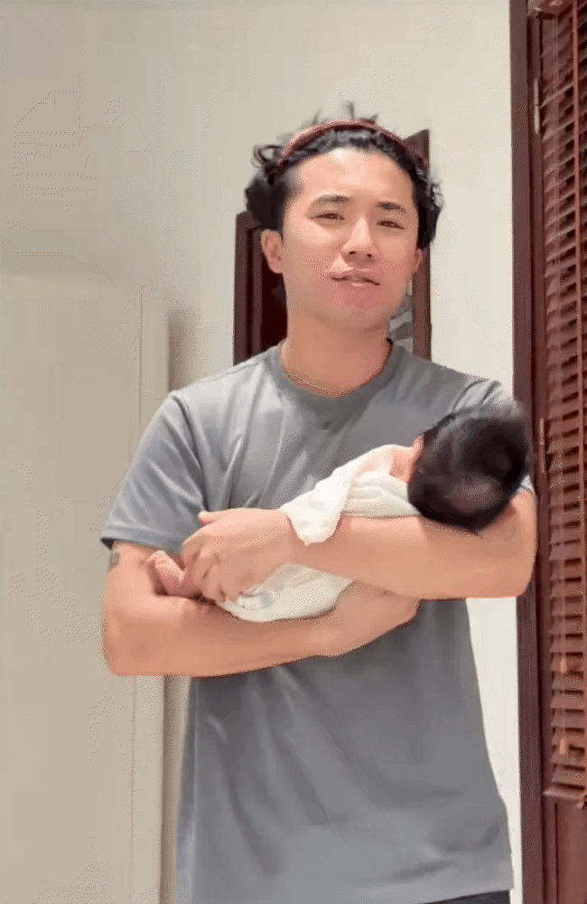 Từ ở cữ 60 triệu đến thuê bảo mẫu 50 triệu/tháng: ái nữ Xuân Hinh gây chú ý với cách nuôi con "chịu chi" - Ảnh 9.