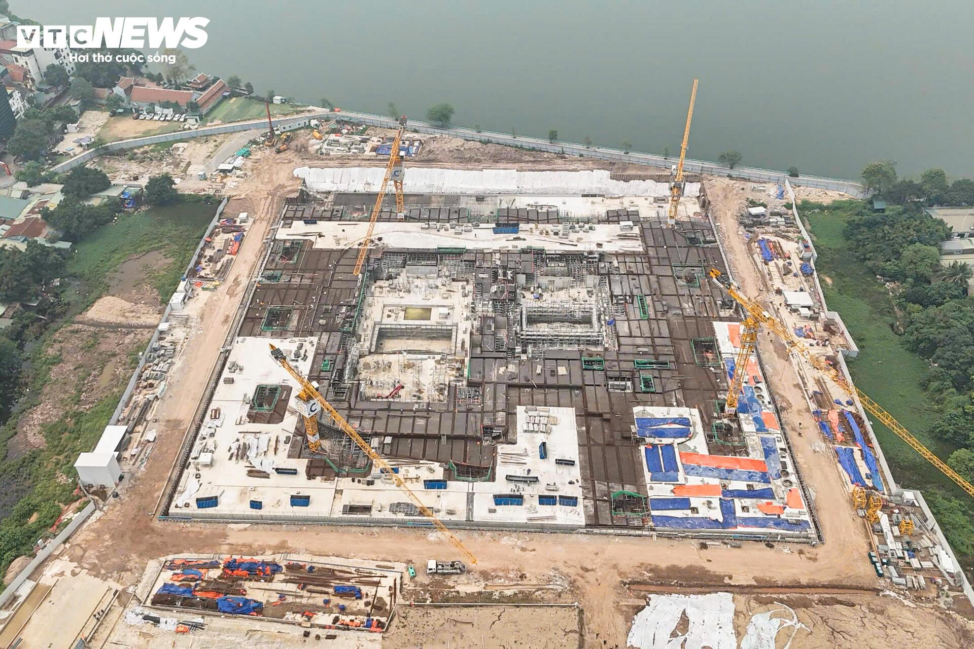 Cận cảnh nhà hát Opera Hà Nội dần lộ diện ở bán đảo Quảng An- Ảnh 8.