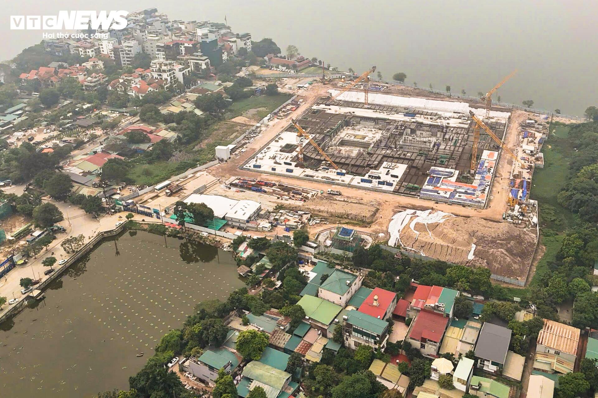 Cận cảnh nhà hát Opera Hà Nội dần lộ diện ở bán đảo Quảng An- Ảnh 4.