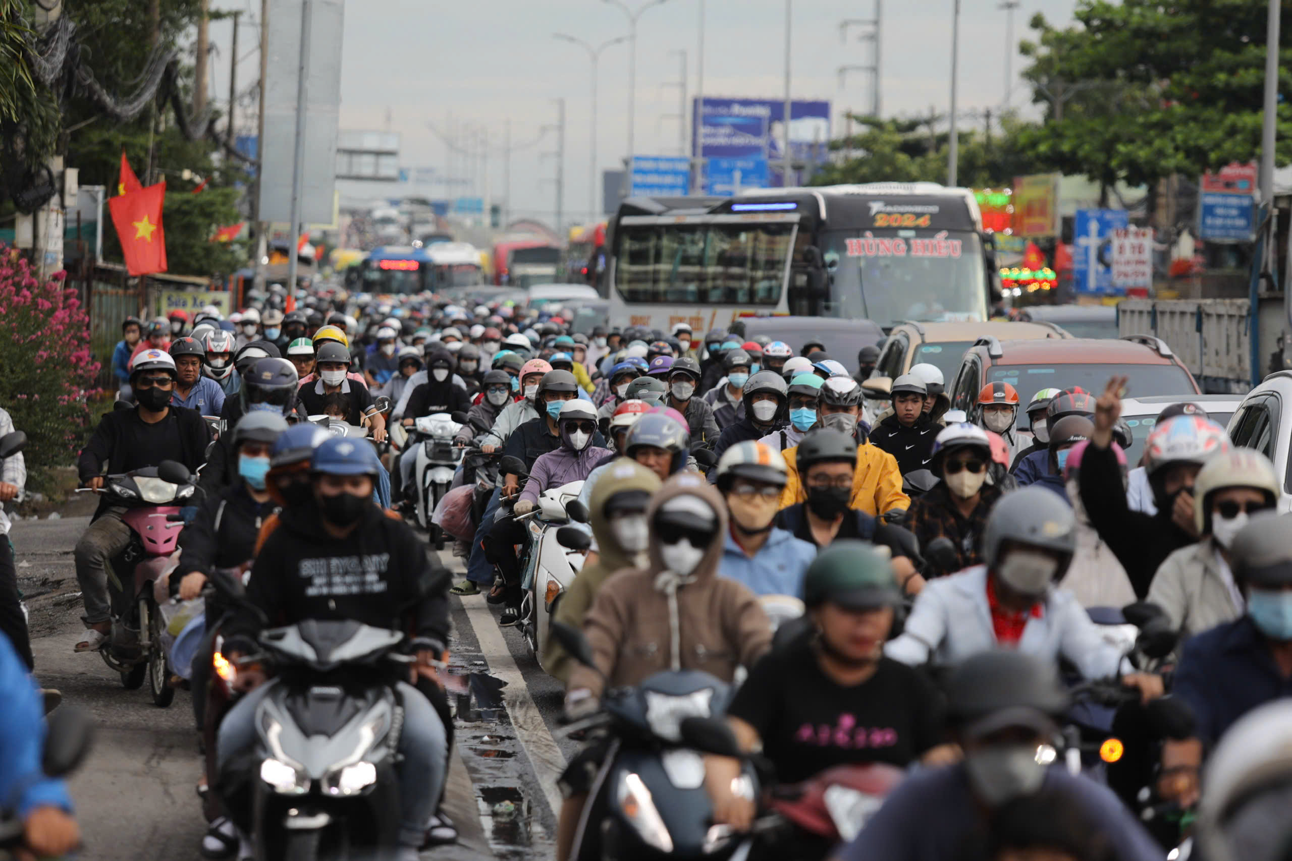 Siết khí thải xe máy: chuyên gia đề xuất hỗ trợ vay 0% để người nghèo đổi xe mới - Ảnh 1.