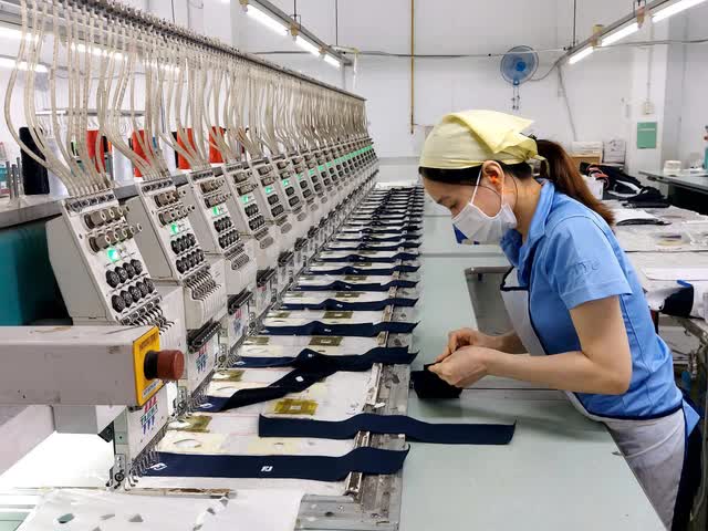 Thuế TNCN 2026: Tăng mạnh giảm trừ, khó “bỏ sót” thu nhập- Ảnh 2.