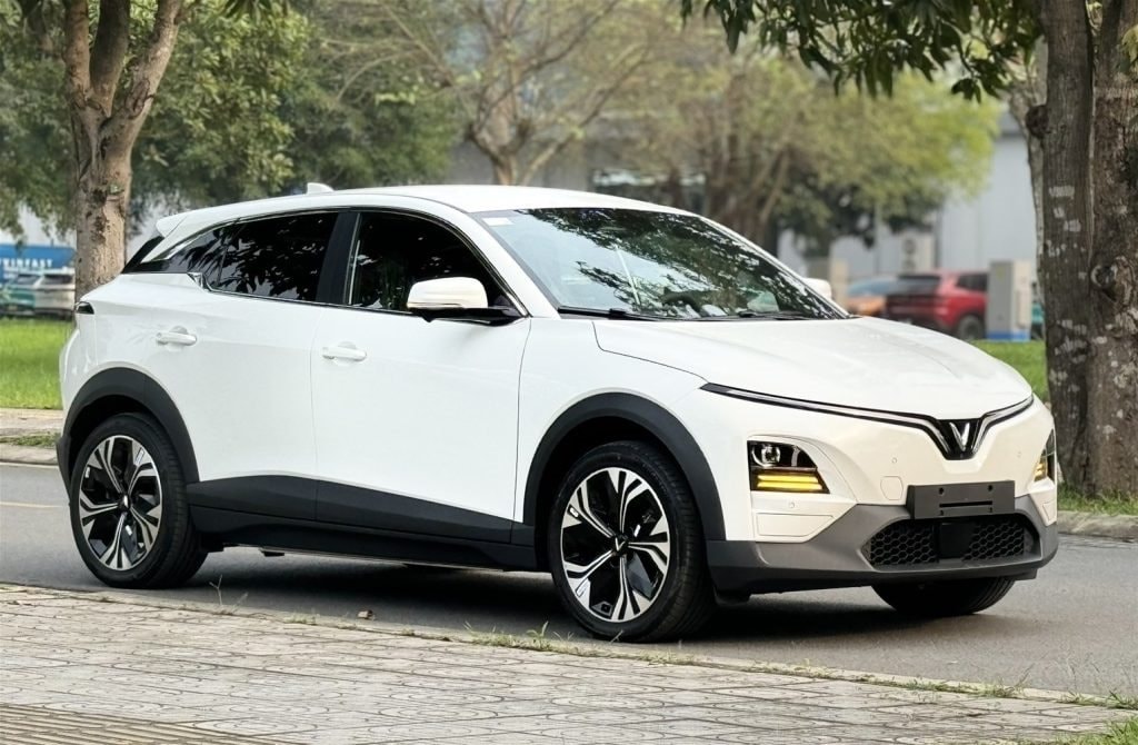 SUV tầm giá 700 triệu đồng: Xe Nhật phủ bóng phân khúc nhưng vẫn không thể cạnh tranh với 1 mẫu xe này - Ảnh 1.