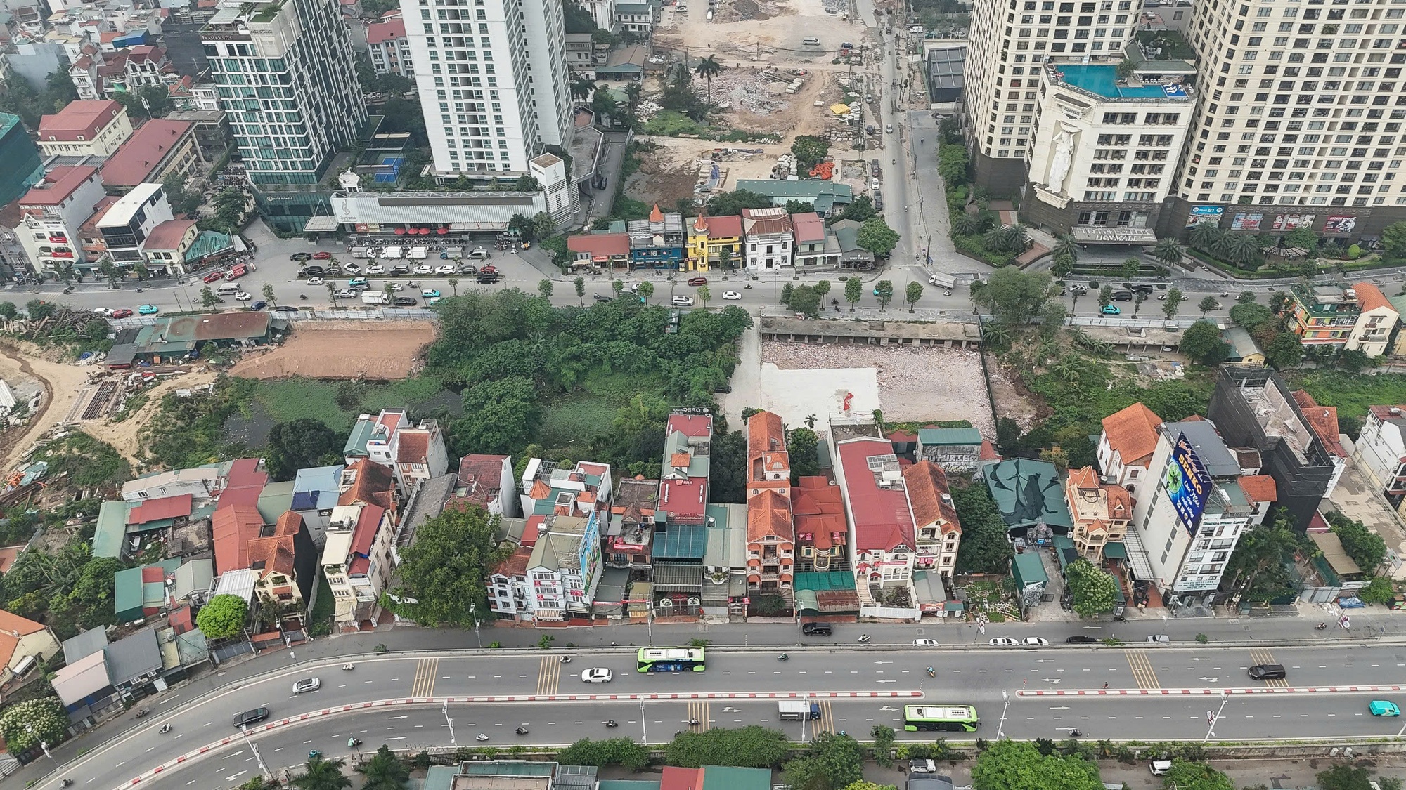 Cận cảnh Dự án đường Đặng Thai Mai 100m trị giá 642 tỉ đồng tại Hà Nội - Ảnh 8.