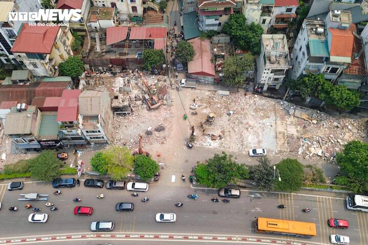 Hà Nội xây 'siêu cầu' hơn 20.000 tỷ đồng, người dân gấp rút dỡ nhà trả mặt bằng- Ảnh 2.