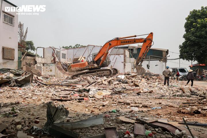 Hà Nội xây 'siêu cầu' hơn 20.000 tỷ đồng, người dân gấp rút dỡ nhà trả mặt bằng- Ảnh 4.