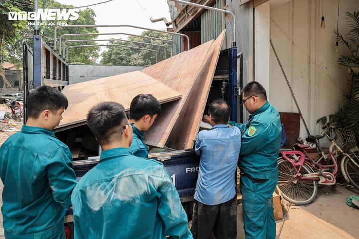 Hà Nội xây 'siêu cầu' hơn 20.000 tỷ đồng, người dân gấp rút dỡ nhà trả mặt bằng- Ảnh 7.