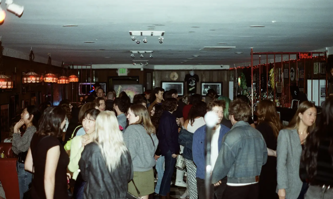 Nở rộ trào lưu làm slide PowerPoint thuyết trình "gả" nhanh bạn thân đang ế- Ảnh 3.