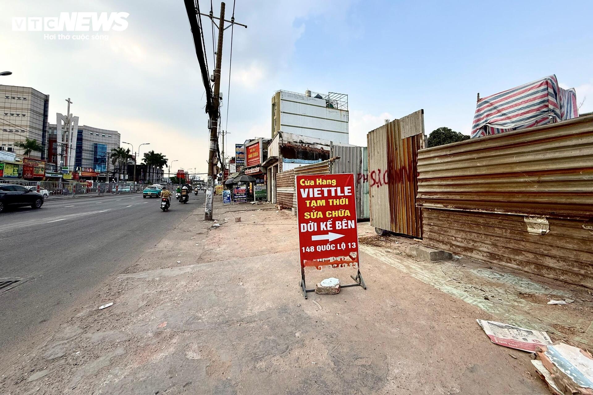 Người dân TP.HCM dỡ nhà, giao mặt bằng làm dự án Quốc lộ 13 mở rộng- Ảnh 17.