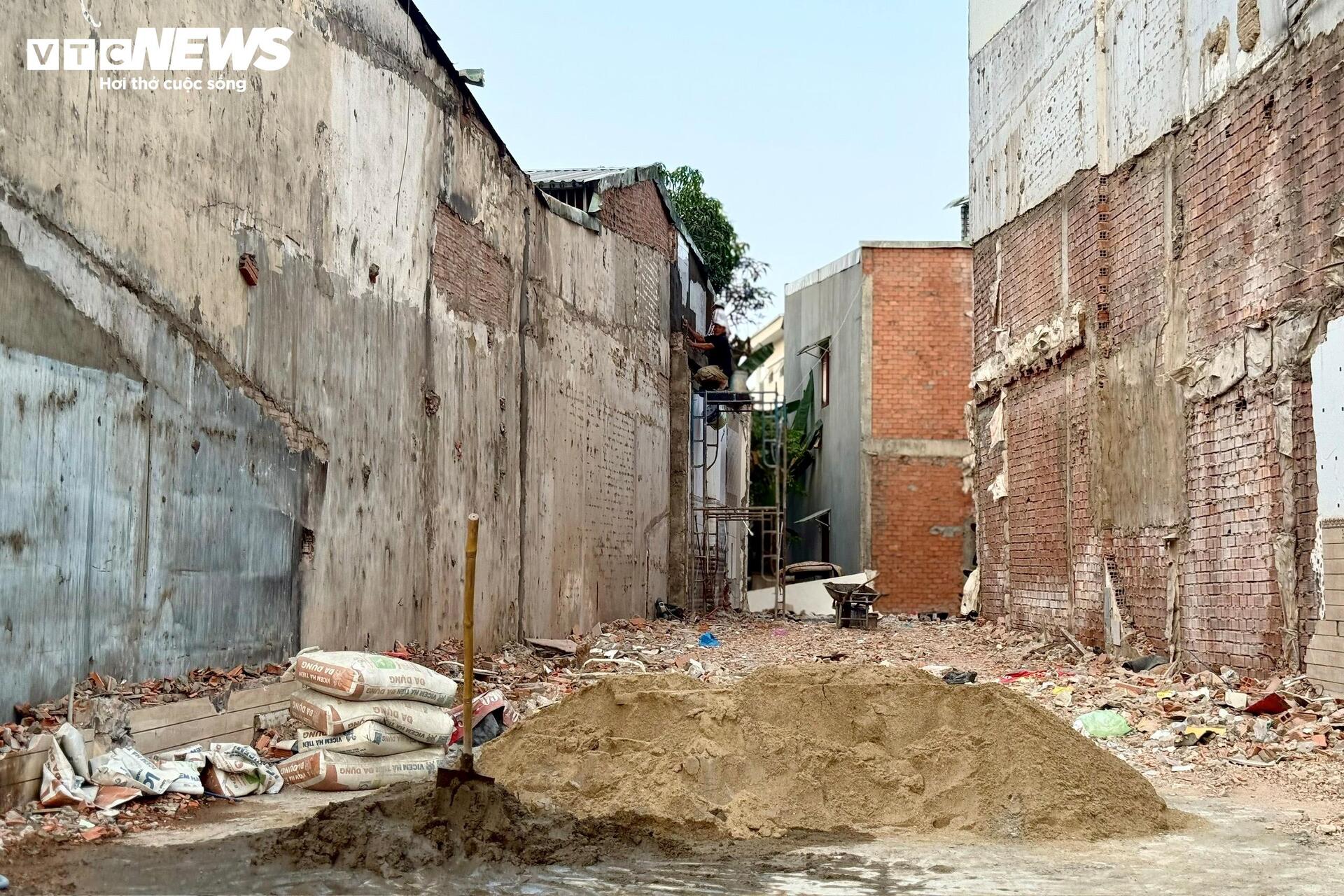 Người dân TP.HCM dỡ nhà, giao mặt bằng làm dự án Quốc lộ 13 mở rộng- Ảnh 9.