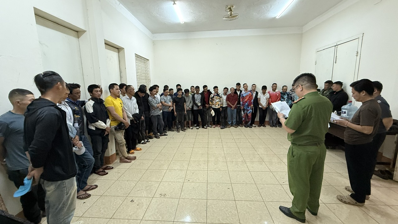 Khởi tố 40 cần thủ tham gia câu cá ăn tiền tại Đắk Lắk năm 2026 - Ảnh 1.