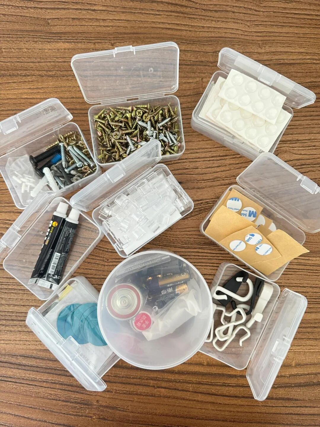 Không cần mua hộp đựng đắt tiền: Người phụ nữ trung niên này chỉ giữ lại bao bì gốc mà nhà vẫn gọn bất ngờ - Ảnh 6.