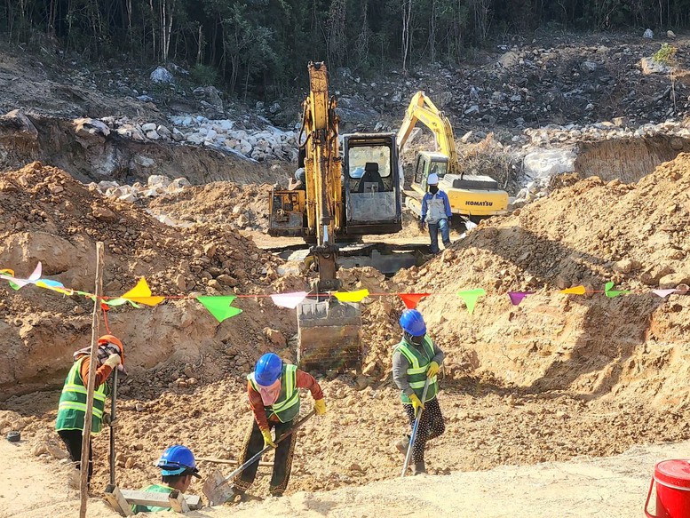 Đẩy nhanh tiến độ thi công các công trình điện phục vụ APEC 2027 tại Phú Quốc- Ảnh 1.