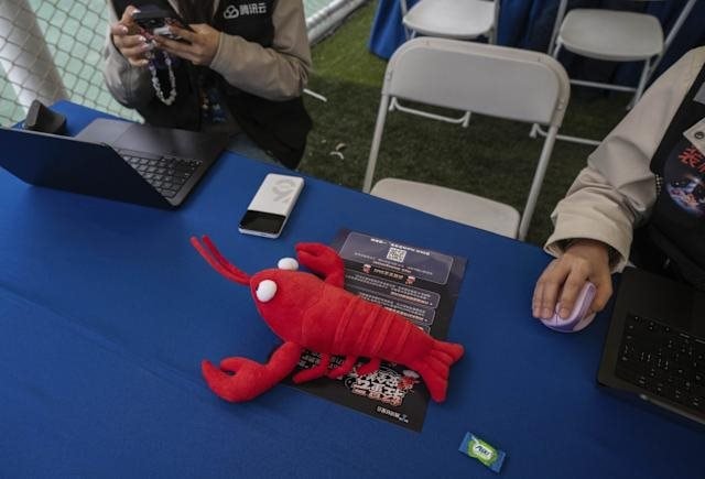 140 nghìn tỷ ‘Ciyuan’: Trung Quốc vượt mặt Mỹ về mức độ ưa chuộng mô hình AI, 87% người dân tin vào công nghệ mới- Ảnh 2.