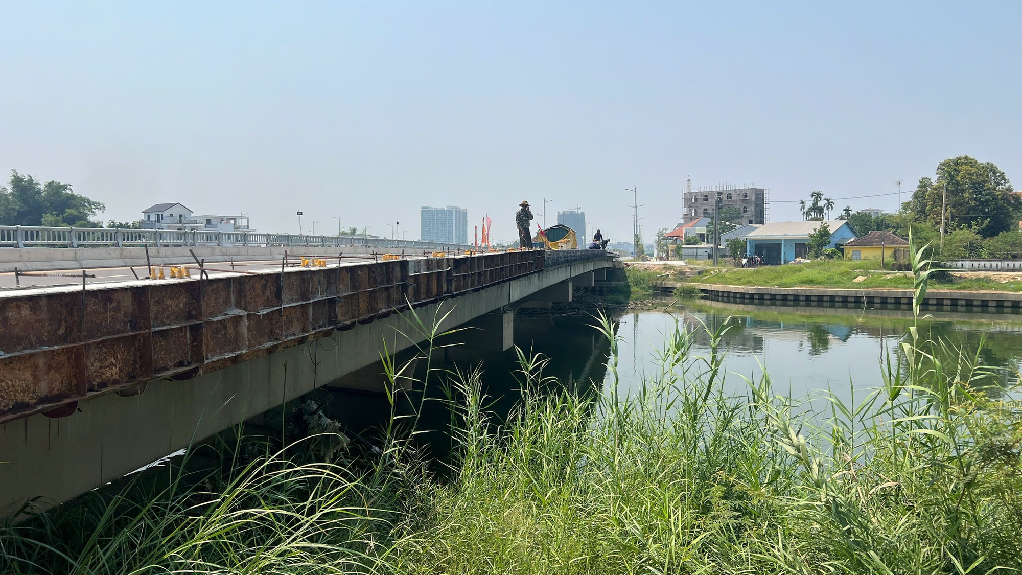 - Ảnh 3. - Ảnh 3.