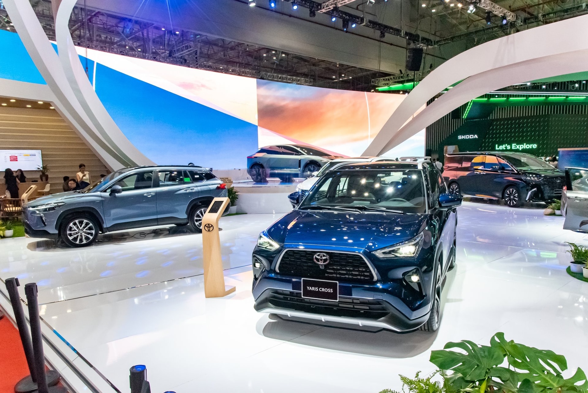 Đừng gọi Toyota là vua xe xăng nữa, đây mới là phân khúc mà hãng xe Nhật đang áp đảo hoàn toàn tại thị trường ô tô Việt Nam - Ảnh 1.