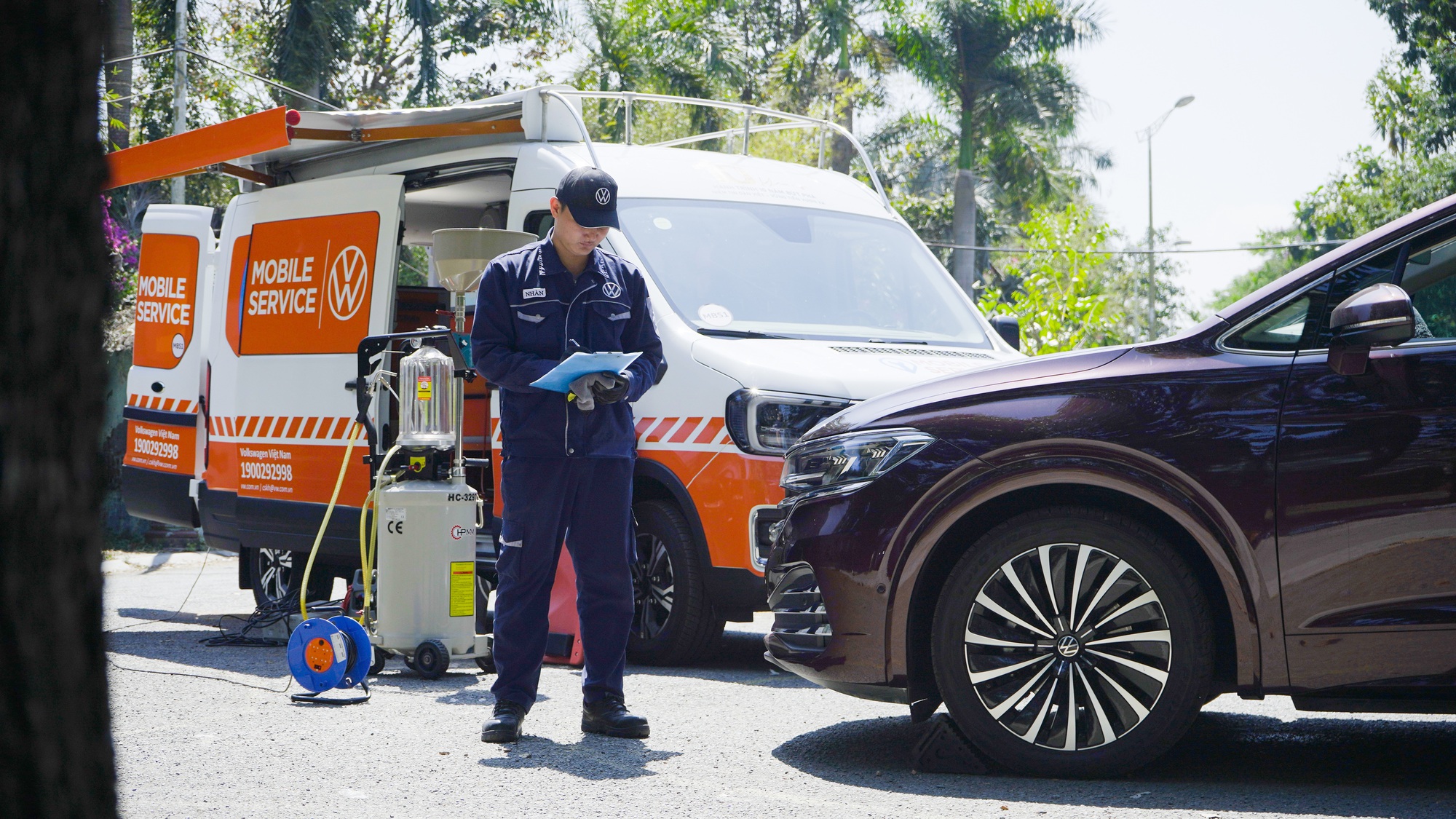Volkswagen Việt Nam ra mắt Mobile Service, cung cấp dịch vụ chuẩn Đức tận nơi cho khách hàng - Ảnh 2.