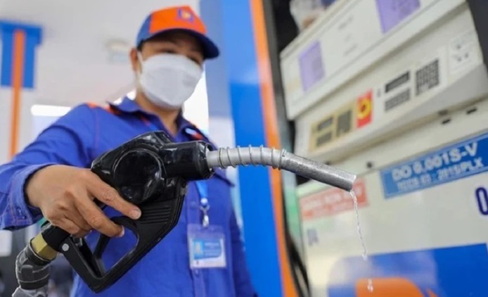 Việt Nam chi gần 3 tỷ USD nhập khẩu xăng dầu - Ảnh 1.