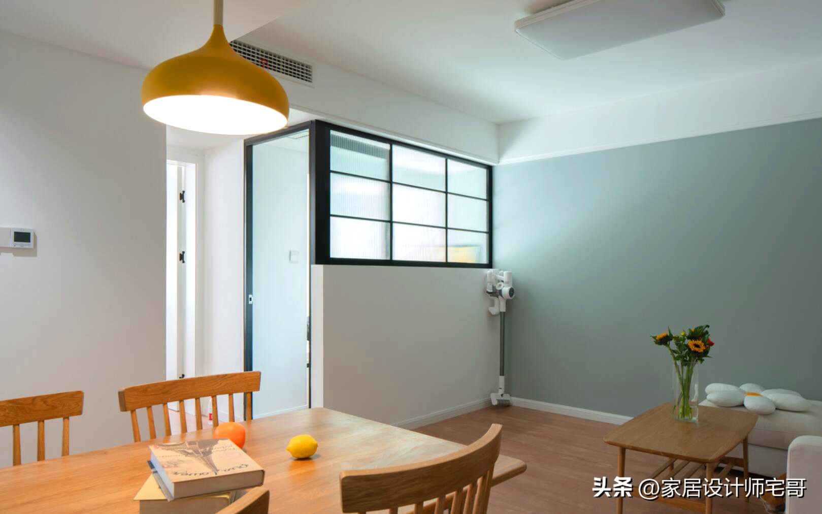 Lần đầu thấy căn hộ 53m² có 3 phòng ngủ, 2 phòng khách mà vẫn rộng rãi: Cách cải tạo khiến ai cũng bất ngờ - Ảnh 4.