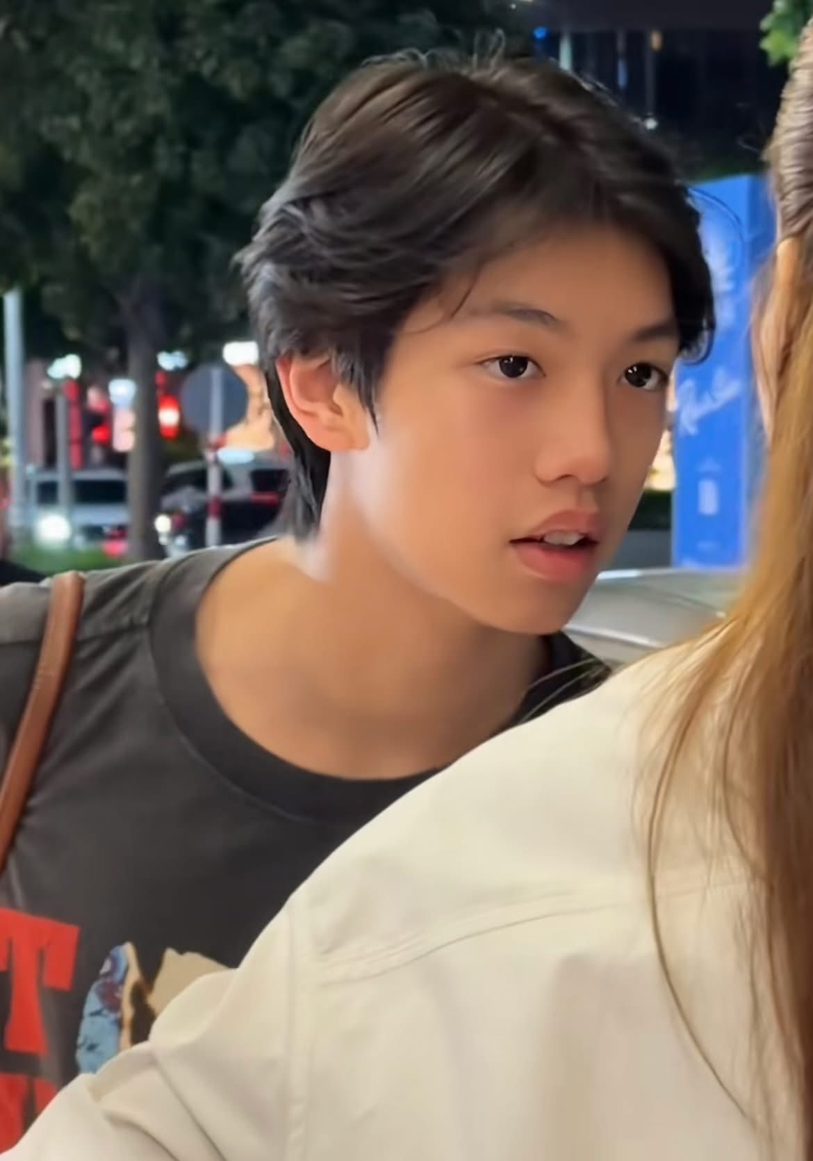 Cách Subeo và bạn gái thể hiện tình cảm - Ảnh 5.