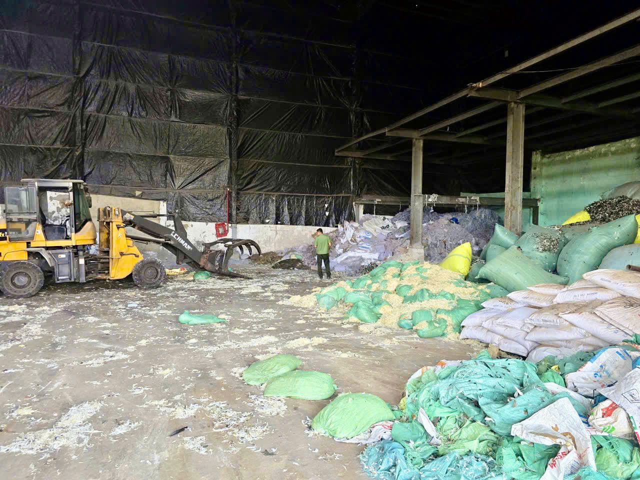 Hình ảnh một vụ án lớn Công an TPHCM vừa triệt phá - Ảnh 13.