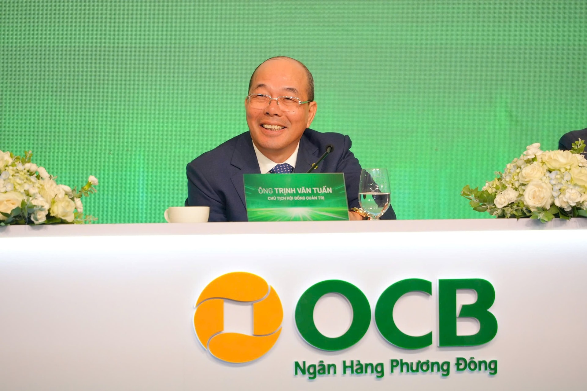 at4 1776225941204 1776225941429378796778