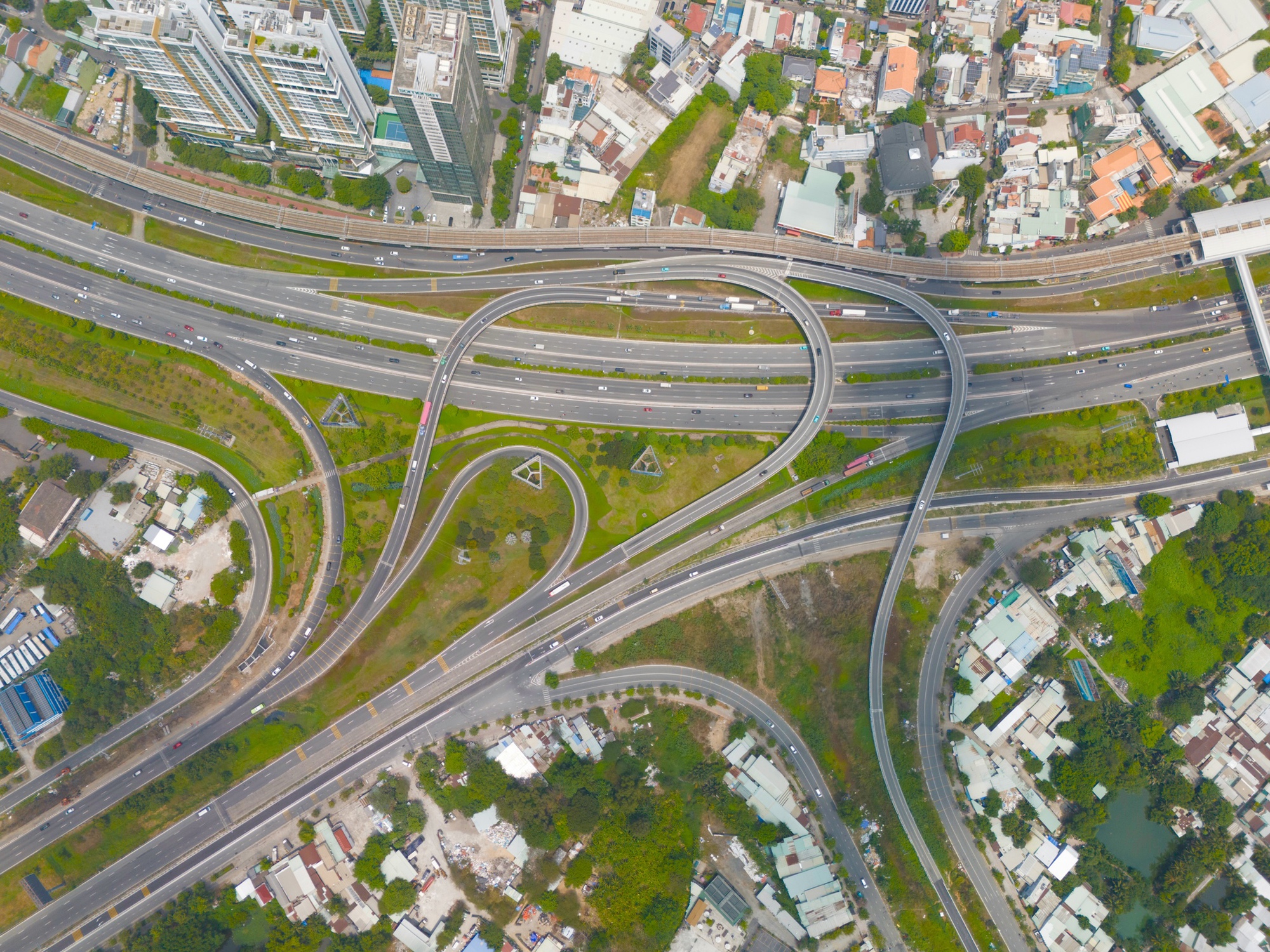 Cận cảnh đại lộ ở TPHCM sắp được rót 3.500 tỉ đồng nâng cấp- Ảnh 9. Cận cảnh đại lộ ở TPHCM sắp được rót 3.500 tỉ đồng nâng cấp- Ảnh 9.