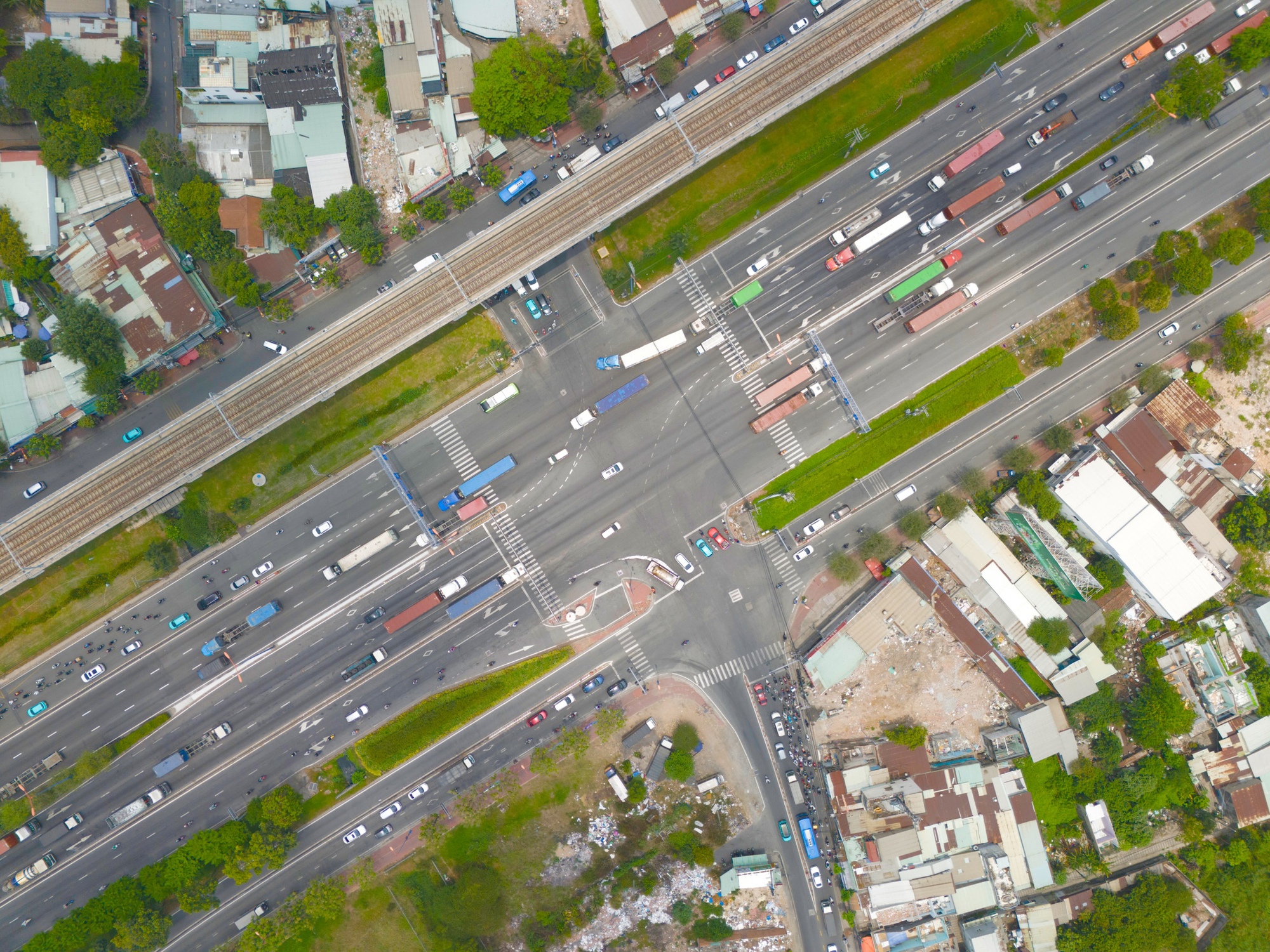 Cận cảnh đại lộ ở TPHCM sắp được rót 3.500 tỉ đồng nâng cấp- Ảnh 11. Cận cảnh đại lộ ở TPHCM sắp được rót 3.500 tỉ đồng nâng cấp- Ảnh 11.