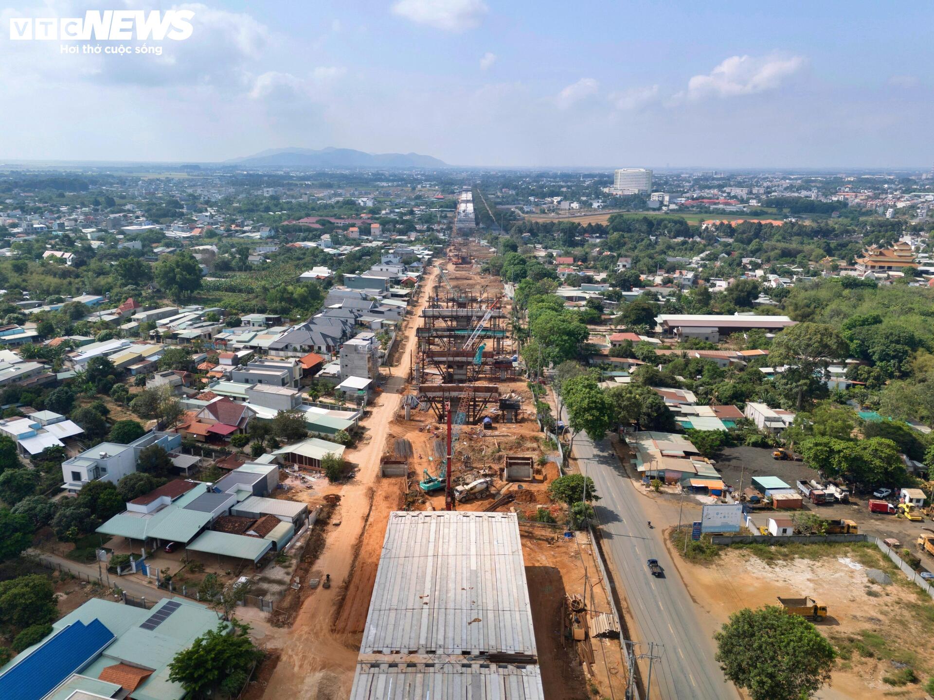 Tăng tốc thi công đường 13.900 tỷ nối cao tốc Biên Hòa ra biển TP.HCM- Ảnh 3.