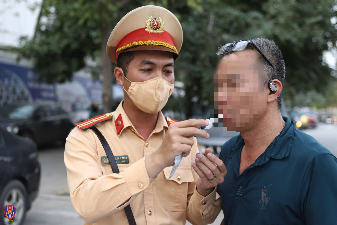 Sửa đổi Nghị định 168: CSGT được xử phạt tại chỗ tới 7,5 triệu đồng là có lợi cho người vi phạm? - Ảnh 1.