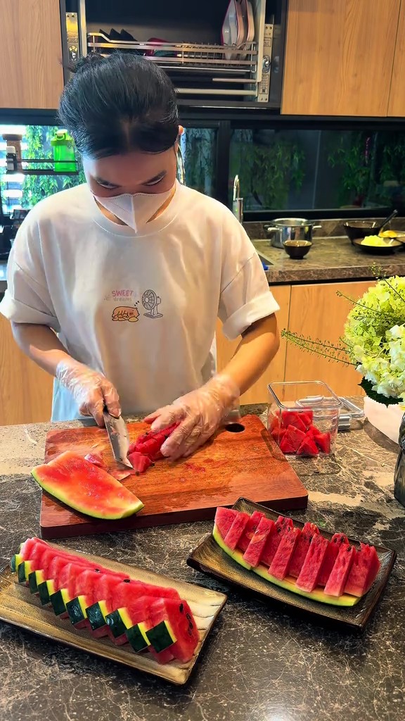 Giúp việc 19 tuổi ở Hà Nội đặt mục tiêu kiếm 1 tỷ trước 25 tuổi: Vì sao gây tranh cãi?- Ảnh 2.