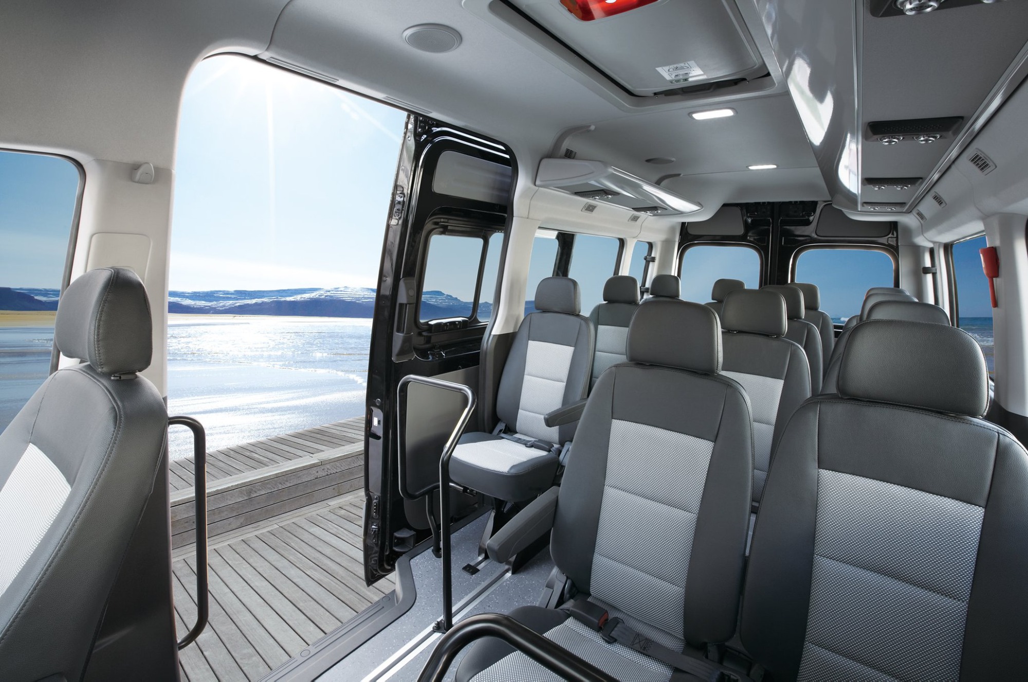 Gia tăng áp lực chi phí vận hành, doanh nghiệp vận tải tìm lời giải từ dịch vụ hậu mãi - Ảnh 2.