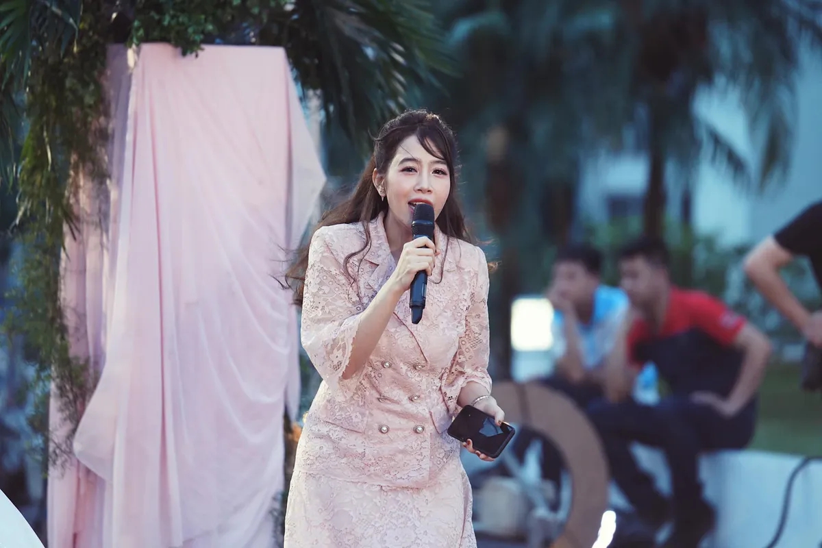 Nữ BTV nổi tiếng là con gái Đại tá, từng đỗ Thủ khoa Đại học, nay giữ vai trò quan trọng tại VTV - Ảnh 2.