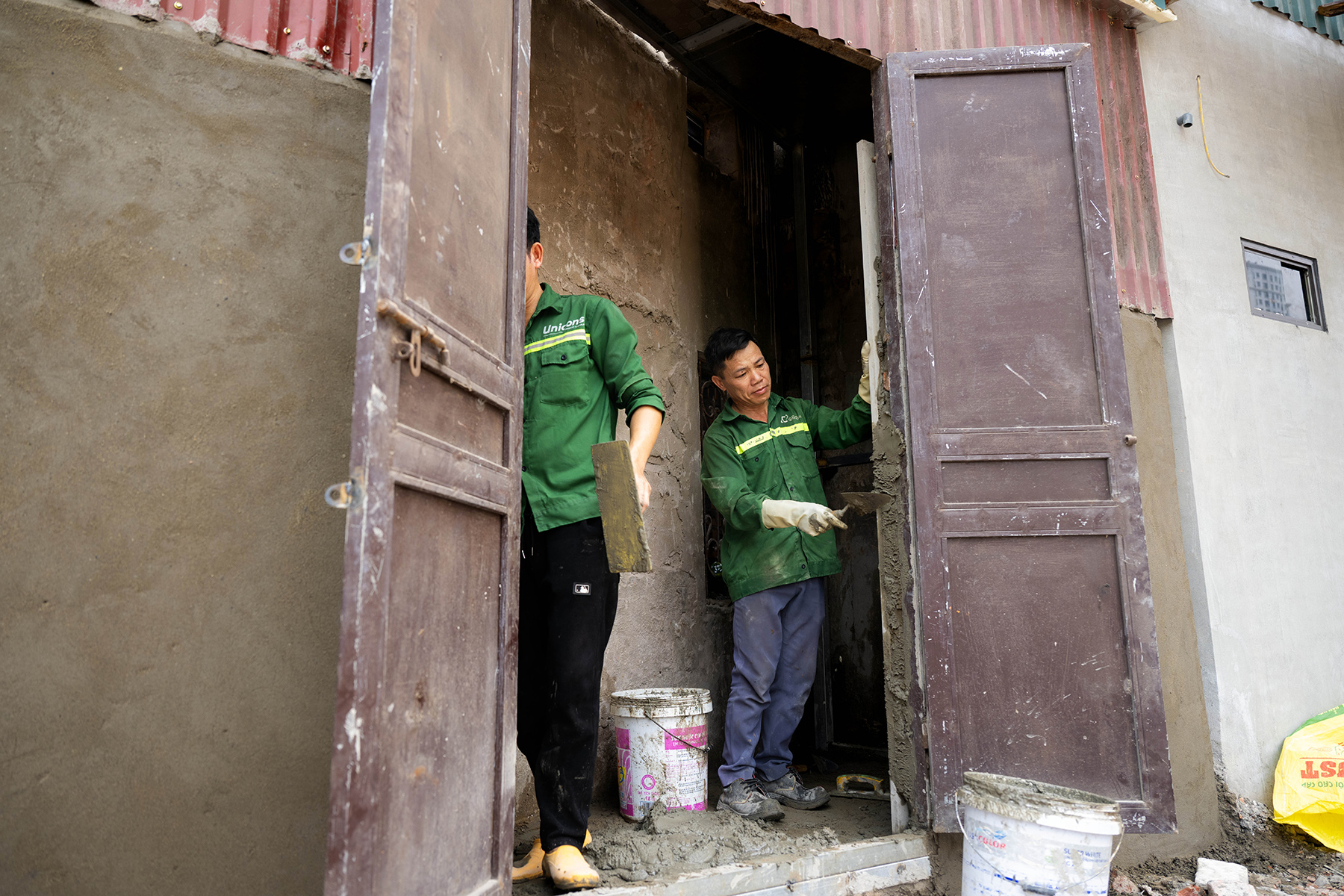 Cận cảnh loạt nhà siêu mỏng, siêu méo trên tuyến đường 500m ở Hà Nội- Ảnh 8.